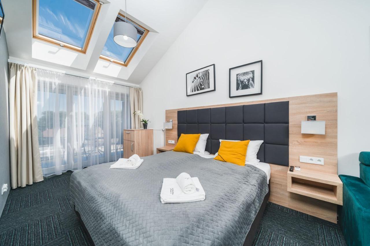 Aron Residence - By Upstairs Krasków Εξωτερικό φωτογραφία