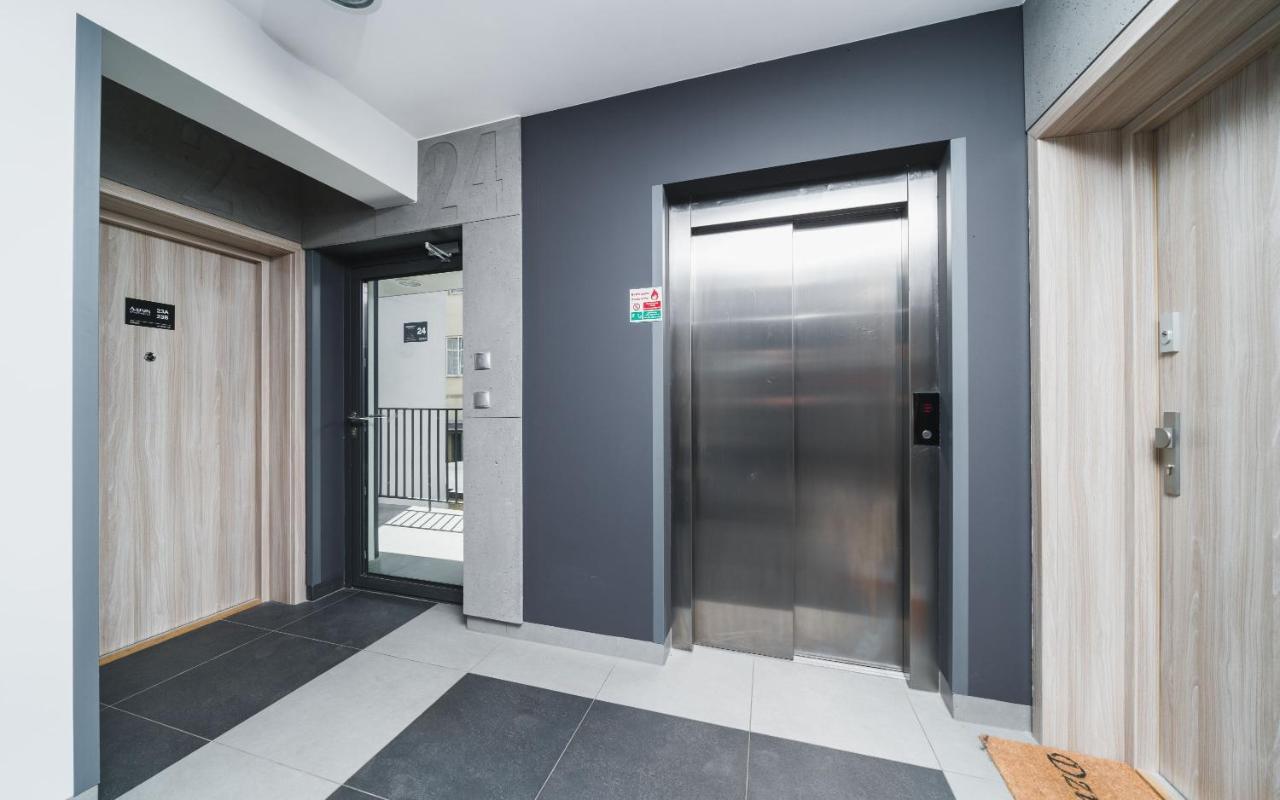 Aron Residence - By Upstairs Krasków Εξωτερικό φωτογραφία